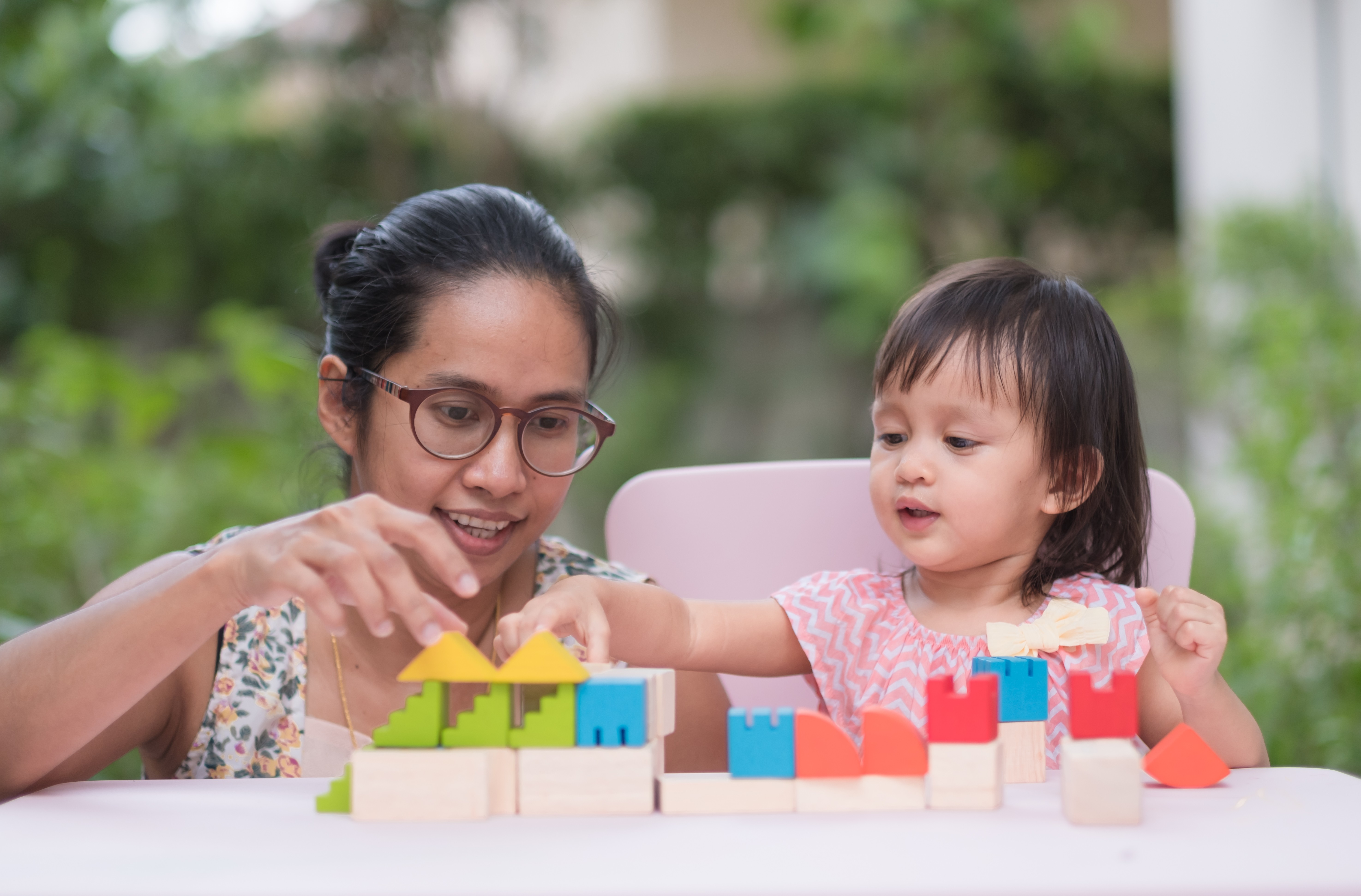 perkembangan anak usia 4 tahun, tahapan anak 4 tahun, kemampuan anak usia 4 tahun, tanda keterlambatan perkembangan, Bunda, si Kecil